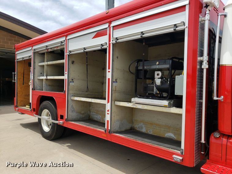 image for item IP9334 1999 Freightliner FL70  rescue vehicle