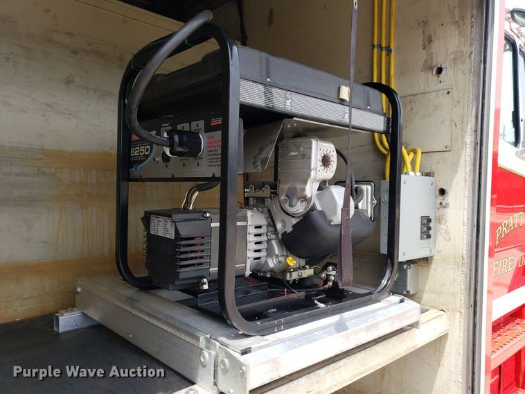 image for item IP9334 1999 Freightliner FL70  rescue vehicle