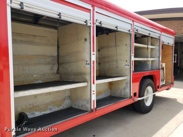 image for item IP9334 1999 Freightliner FL70  rescue vehicle