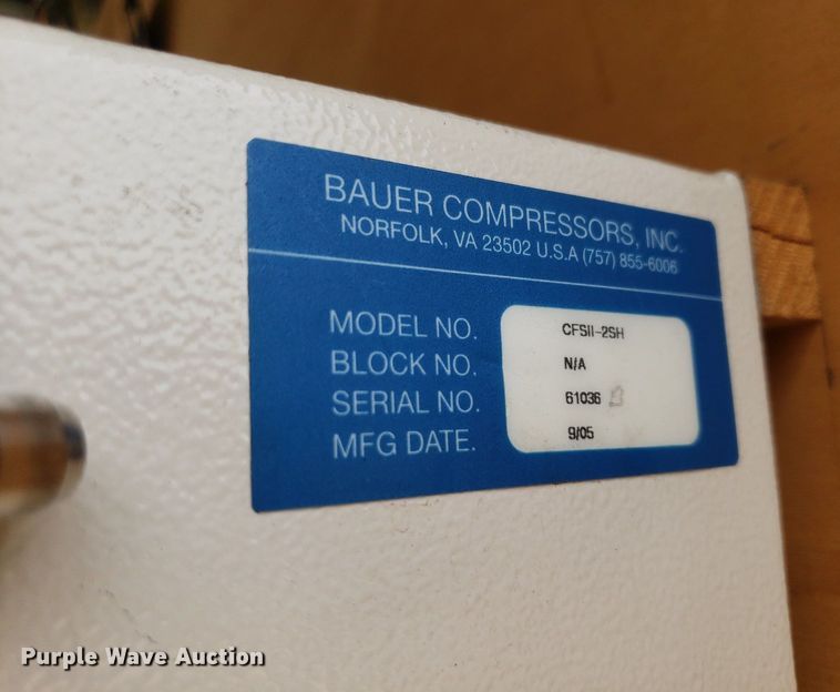 image for item IP9334 1999 Freightliner FL70  rescue vehicle