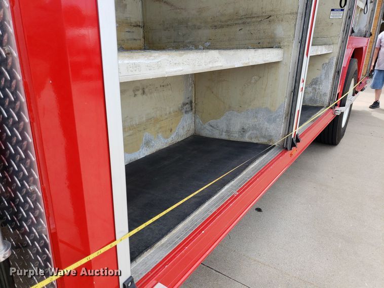 image for item IP9334 1999 Freightliner FL70  rescue vehicle