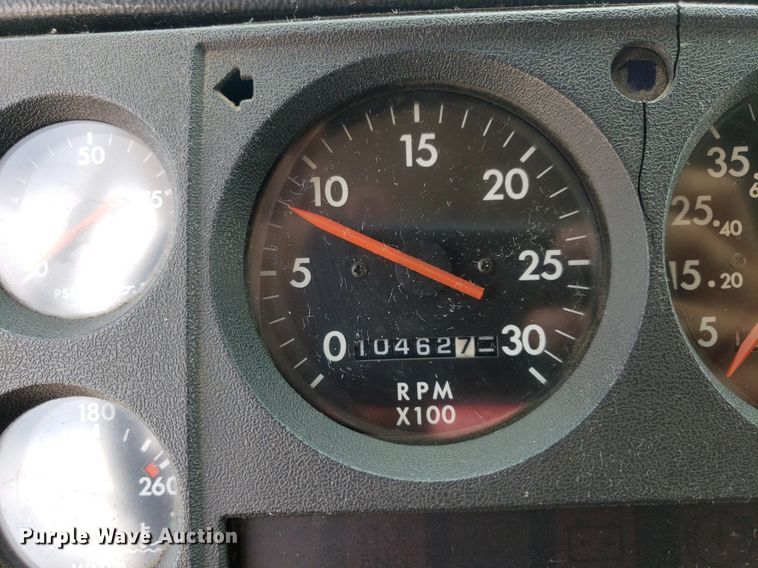 image for item IP9334 1999 Freightliner FL70  rescue vehicle