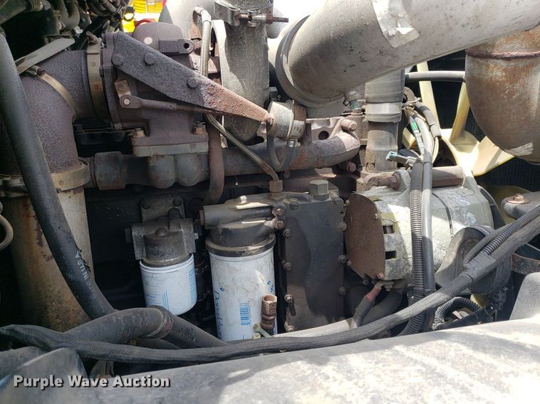 image for item IP9334 1999 Freightliner FL70  rescue vehicle