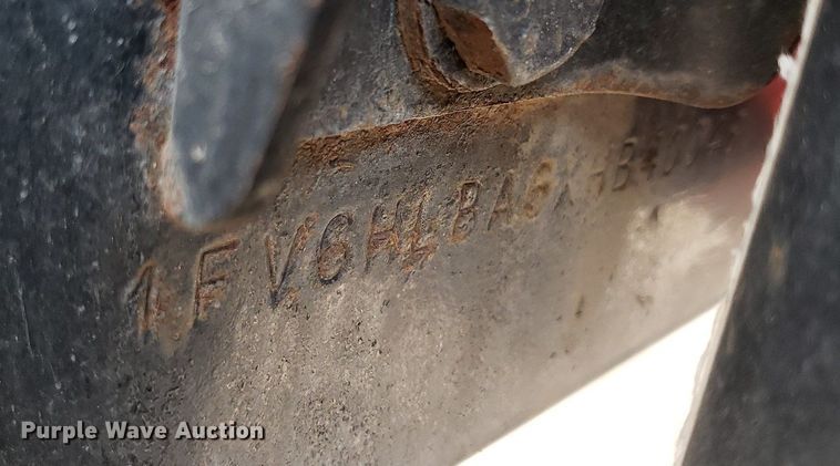 image for item IP9334 1999 Freightliner FL70  rescue vehicle