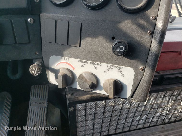 image for item IP9338 1998 Thomas  school bus