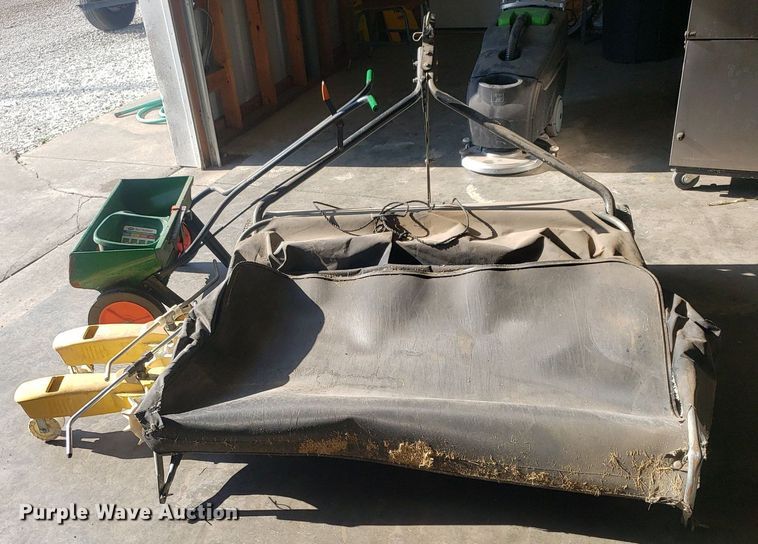 image for item IP9362 Lawn equipment