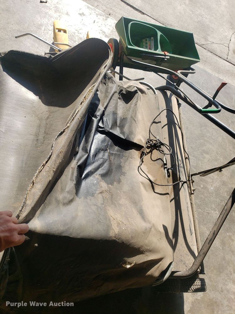 image for item IP9362 Lawn equipment