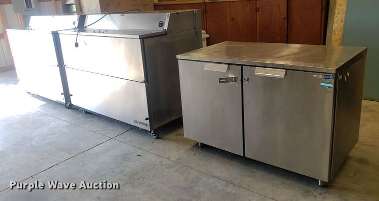 image for item IP9364 (3) coolers