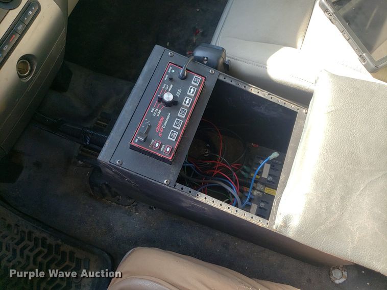 image for item IP9369 2010 Ford Expedition  SUV