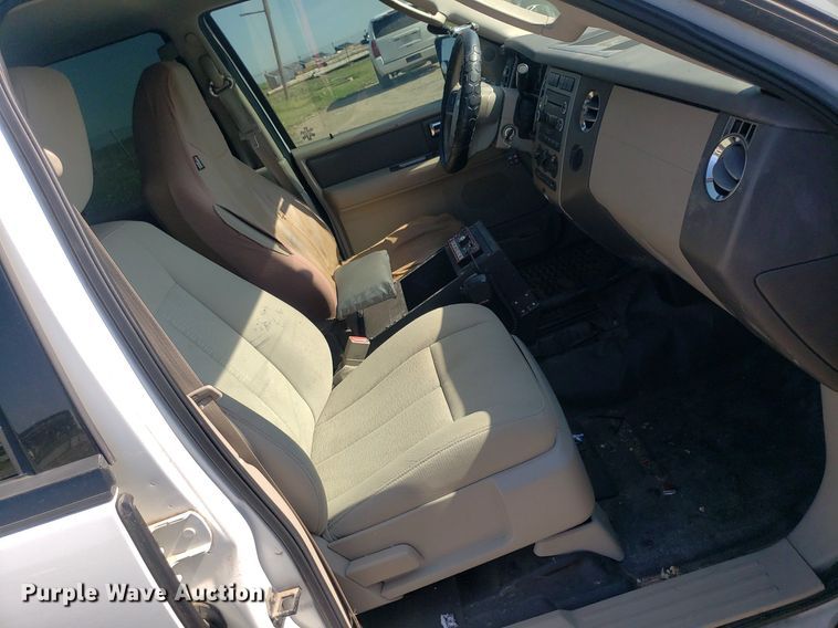 image for item IP9369 2010 Ford Expedition  SUV