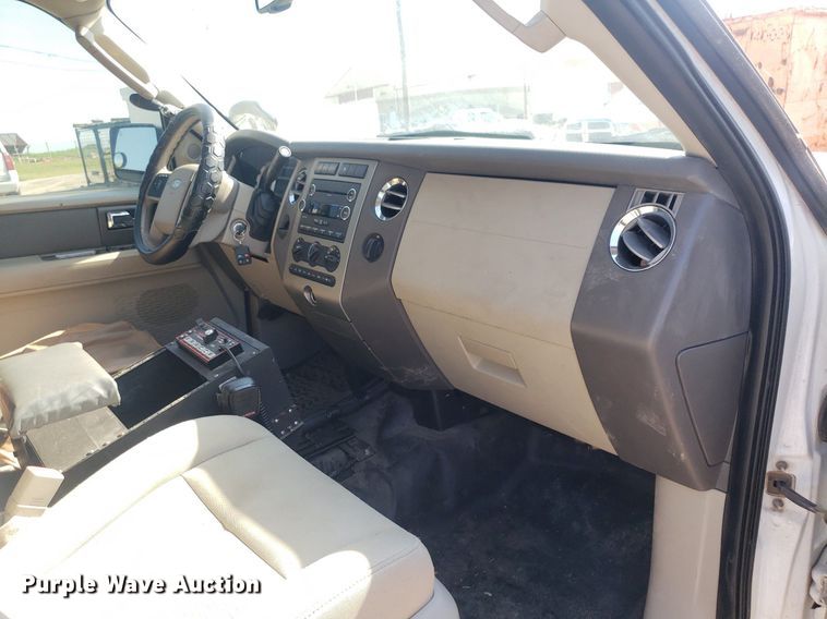 image for item IP9369 2010 Ford Expedition  SUV