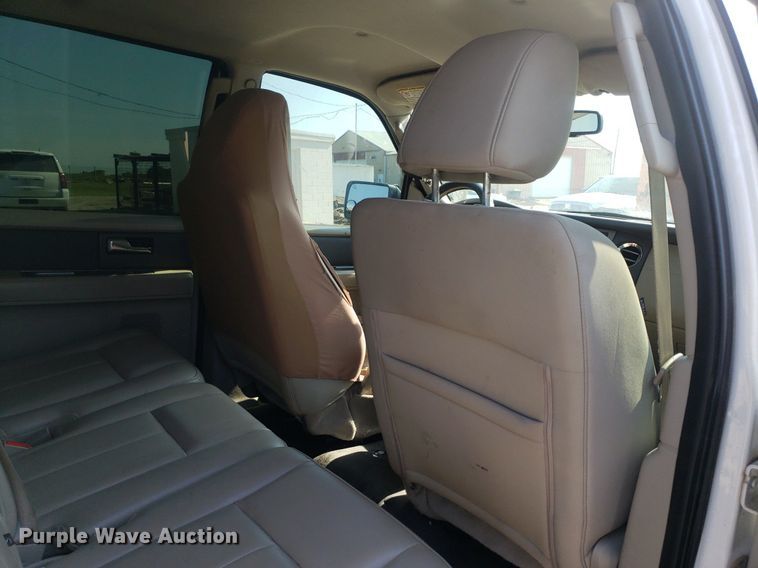 image for item IP9369 2010 Ford Expedition  SUV