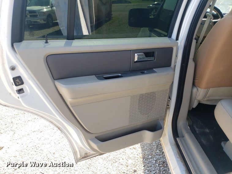 image for item IP9369 2010 Ford Expedition  SUV