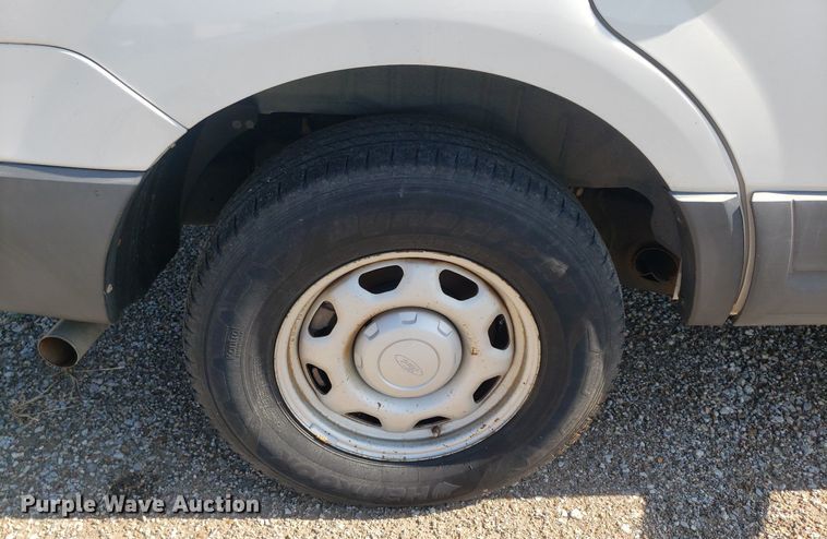 image for item IP9369 2010 Ford Expedition  SUV