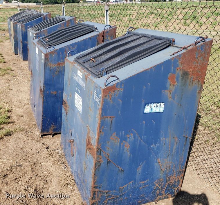 image for item IP9370 (7) dumpsters