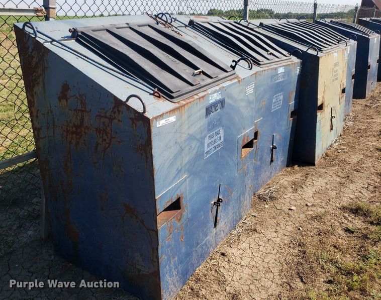 image for item IP9370 (7) dumpsters