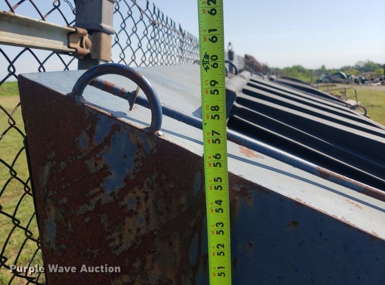 image for item IP9370 (7) dumpsters