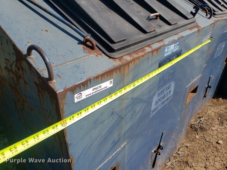 image for item IP9370 (7) dumpsters