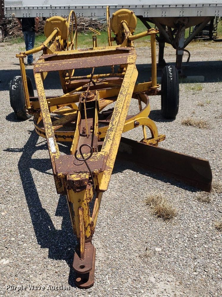 image for item IP9377 Pull type scraper