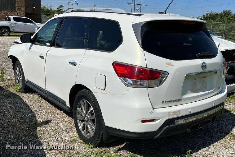 image for item IR9250 2013 Nissan Pathfinder  SUV