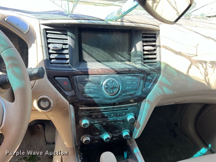 image for item IR9250 2013 Nissan Pathfinder  SUV