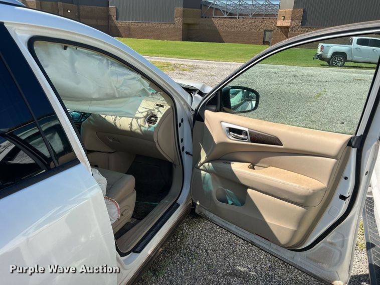 image for item IR9250 2013 Nissan Pathfinder  SUV