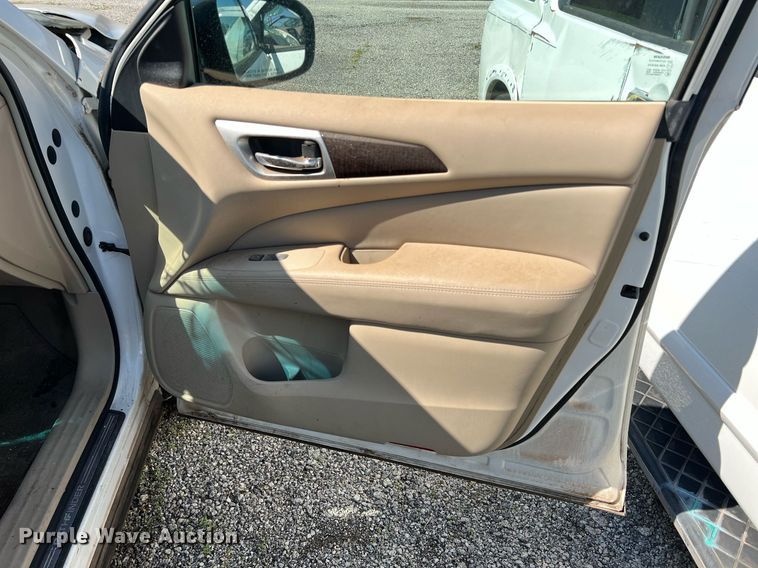 image for item IR9250 2013 Nissan Pathfinder  SUV