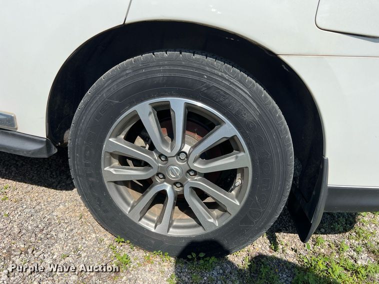 image for item IR9250 2013 Nissan Pathfinder  SUV