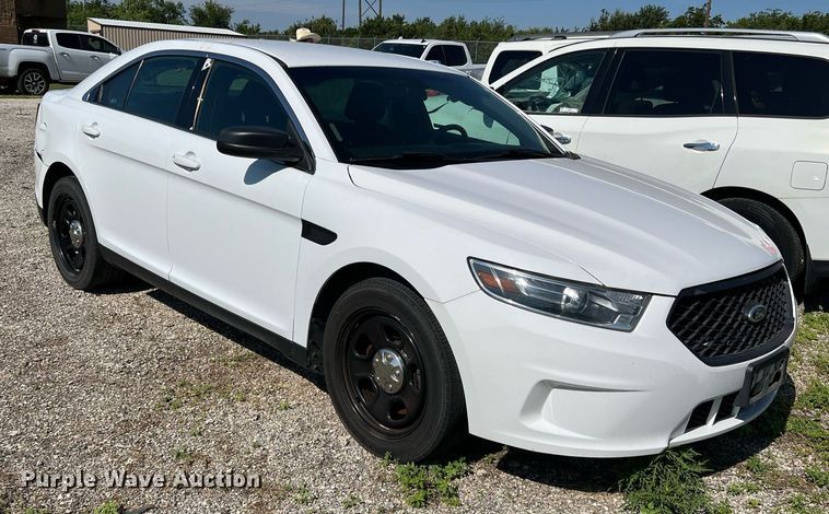 image for item IR9252 2019 Ford Taurus Police Interceptor