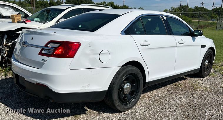 image for item IR9252 2019 Ford Taurus Police Interceptor