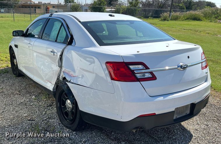 image for item IR9252 2019 Ford Taurus Police Interceptor