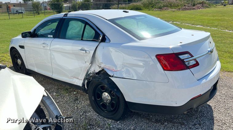 image for item IR9252 2019 Ford Taurus Police Interceptor