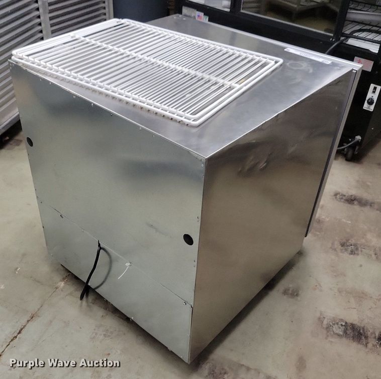 image for item JO9218 Silver King SKR27  refrigerator