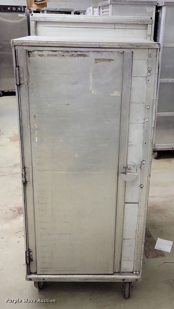 image for item JO9221 (2) tray racks