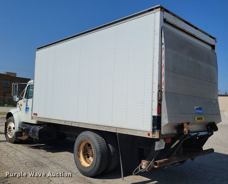 image for item JO9229 1998 International 4700  box truck