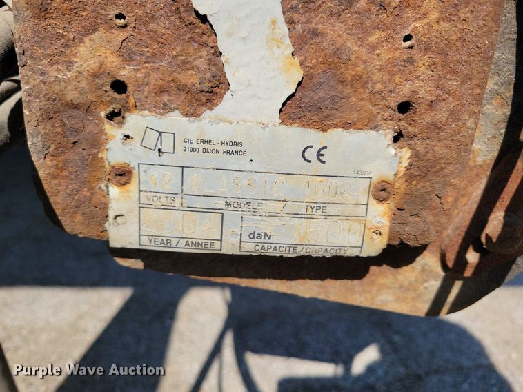 image for item JO9229 1998 International 4700  box truck