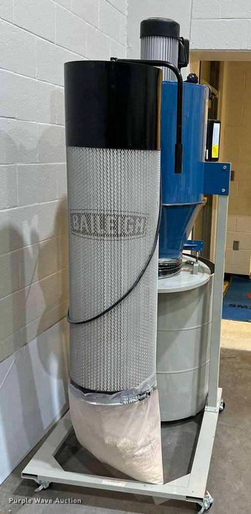 image for item JX9031 Baileigh Industrial DC-2100C  dust collector