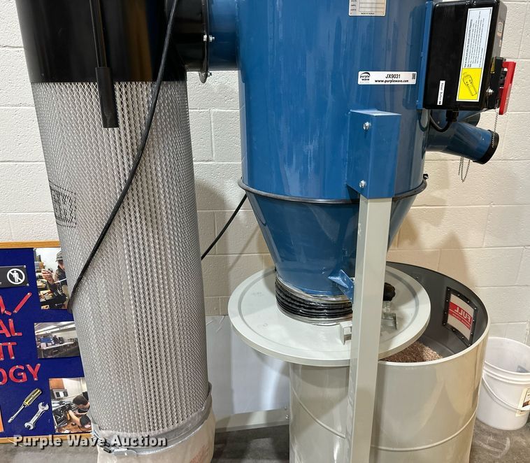 image for item JX9031 Baileigh Industrial DC-2100C  dust collector