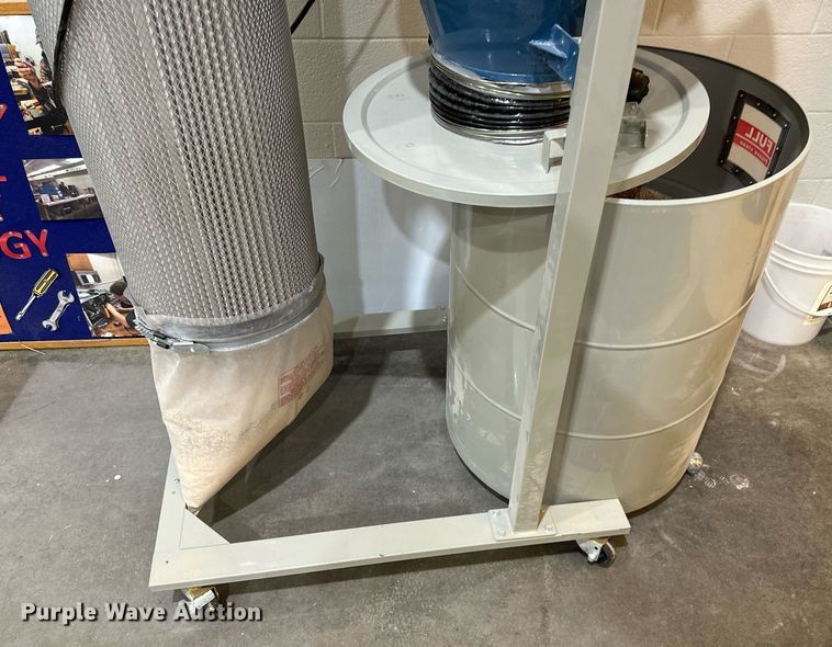 image for item JX9031 Baileigh Industrial DC-2100C  dust collector