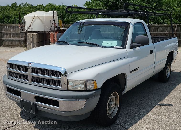 image for item LE9209 1999 Dodge Ram 1500  pickup truck