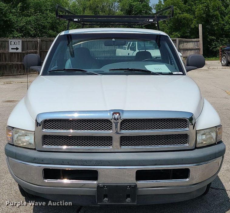 image for item LE9209 1999 Dodge Ram 1500  pickup truck