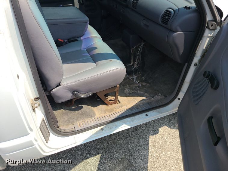 image for item LE9209 1999 Dodge Ram 1500  pickup truck