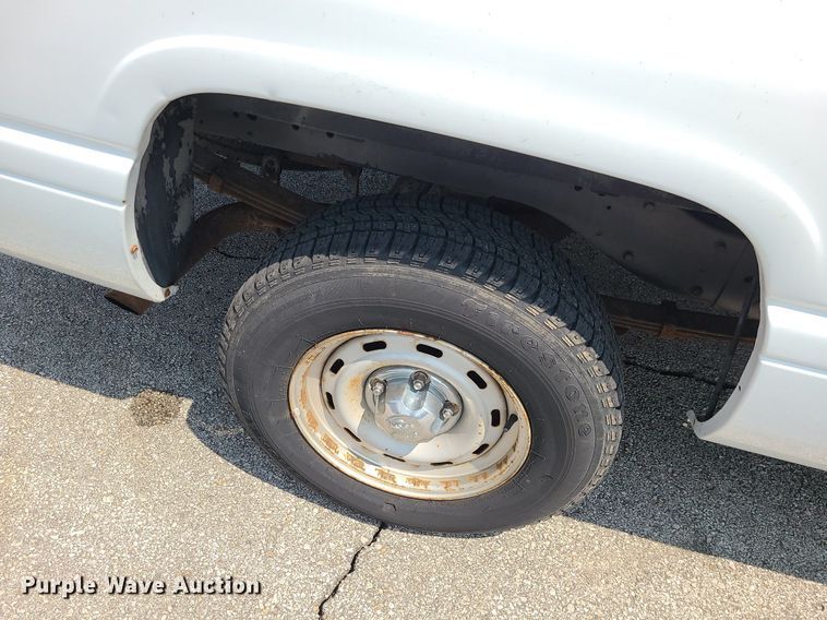 image for item LE9209 1999 Dodge Ram 1500  pickup truck