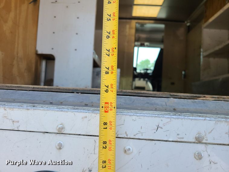 image for item LE9210 2016 Ford Econoline E450  delivery truck