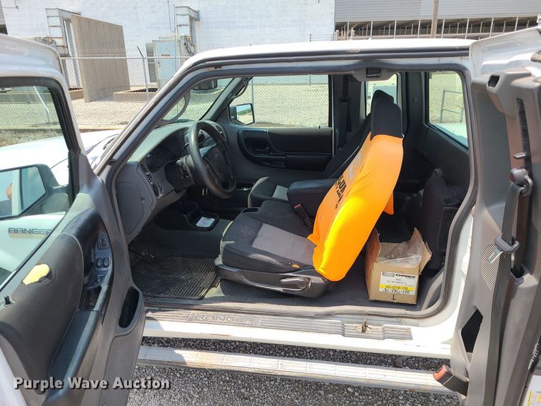 image for item LE9211 2007 Ford Ranger  SuperCab pickup truck