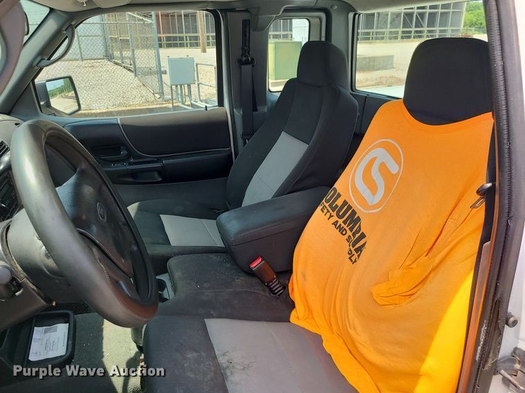 image for item LE9211 2007 Ford Ranger  SuperCab pickup truck