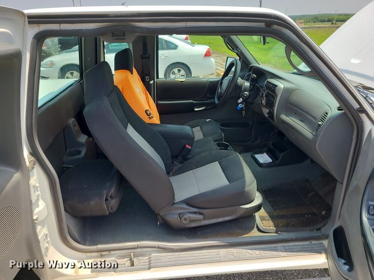 image for item LE9211 2007 Ford Ranger  SuperCab pickup truck