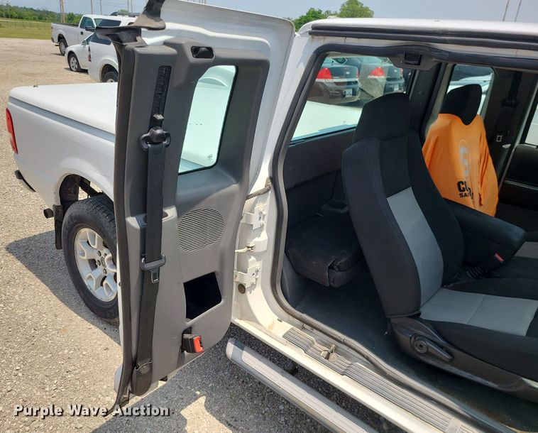 image for item LE9211 2007 Ford Ranger  SuperCab pickup truck