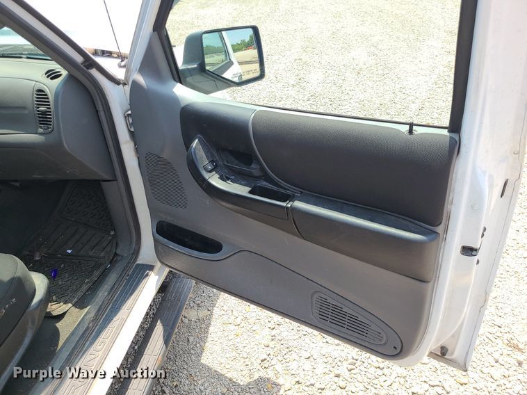 image for item LE9212 2011 Ford Ranger  SuperCab pickup truck