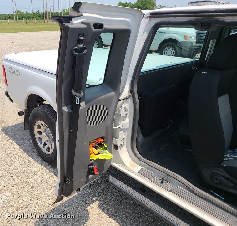 image for item LE9212 2011 Ford Ranger  SuperCab pickup truck